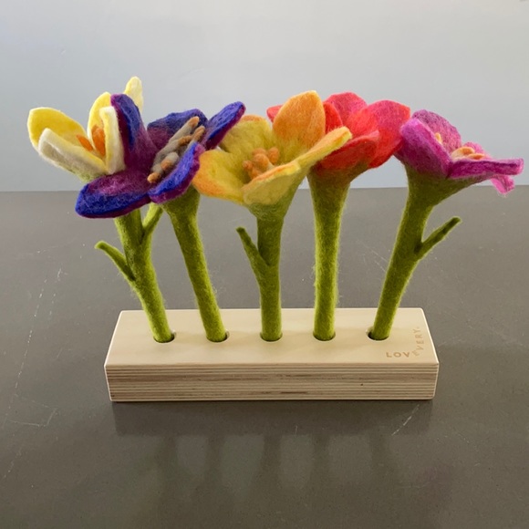 lovevery Other - Lovevery flower activity toy